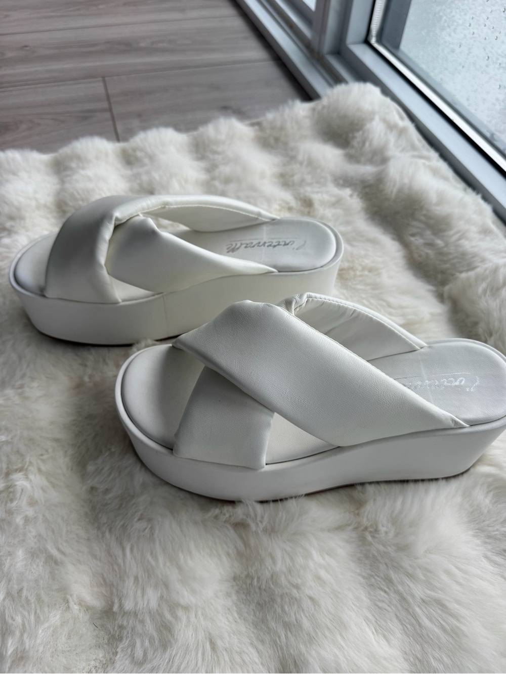 🤍L’Intervalle White Platform Wedge Sandals🤍 - Picture 3 of 9